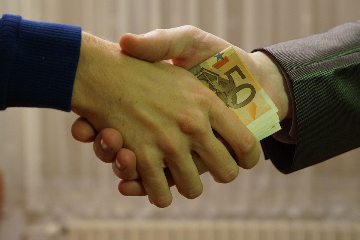 Residential vs commercial conveyancing